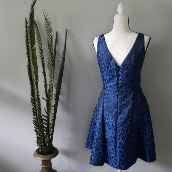 ERIN Erin Fetherston Nautical blue v-neck fit and flare gown NWT - Picture 2 of 3